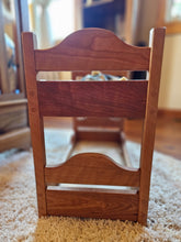 Cargar imagen en el visor de la galería, Muñeca/cama de bebé