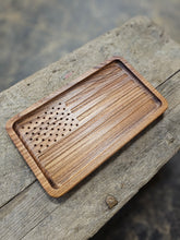 Cargar imagen en el visor de la galería, Hickory - American Flag Catch All Tray
