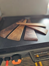 Cargar imagen en el visor de la galería, Cowboy Style-Rifleman-Cast Iron-Flat Wood Spatula
