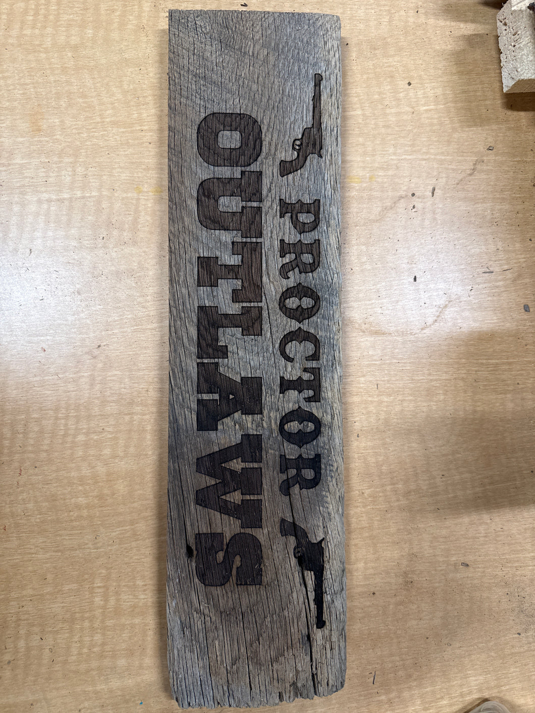 Outlaws - Barnwood