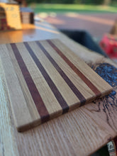 Cargar imagen en el visor de la galería, Edge Grain Cutting Board #2
